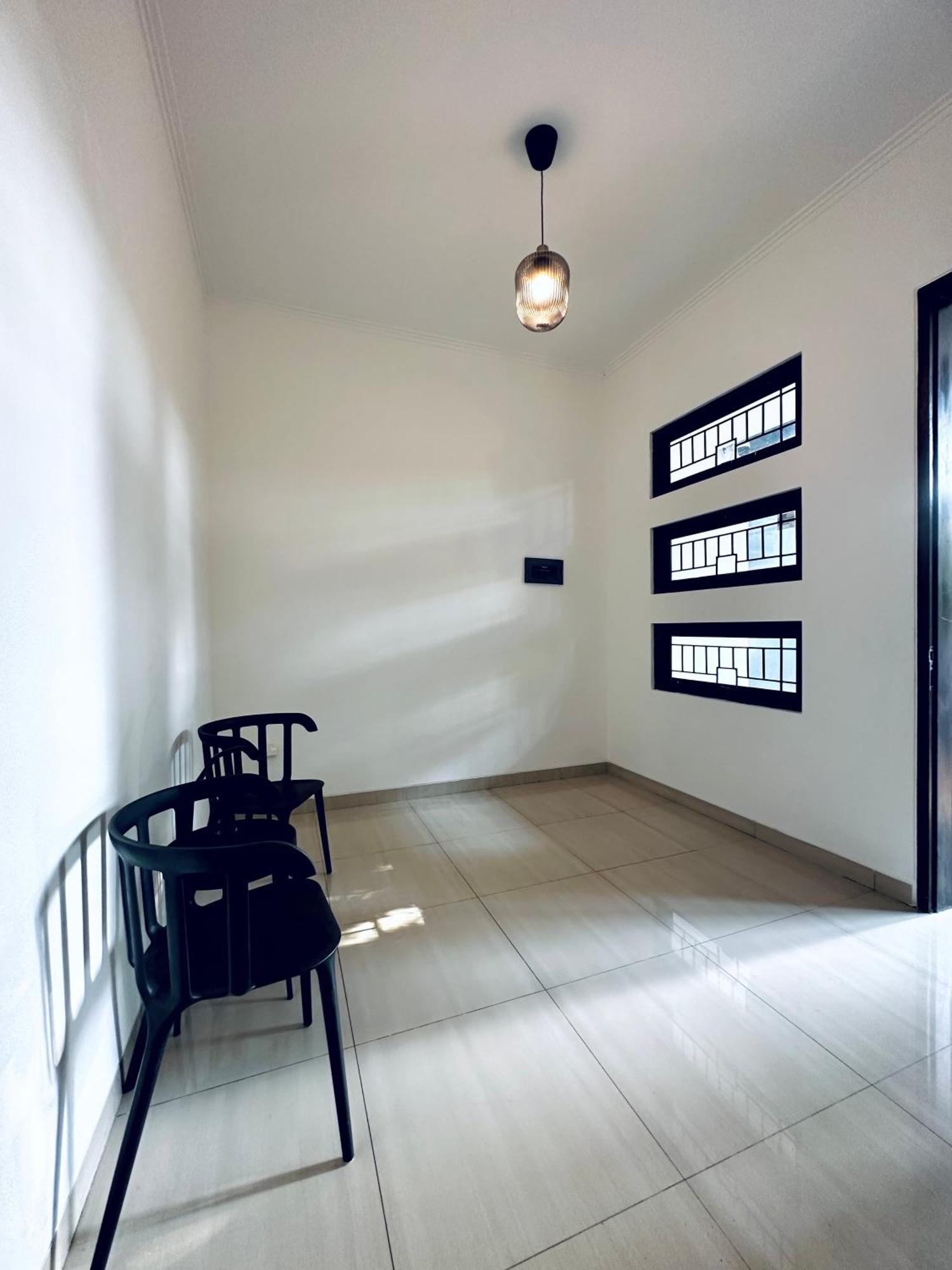4-Bedroom Home In South Jakarta Nuansa Swadarma Residence By Le Ciel Hospitality ภายนอก รูปภาพ